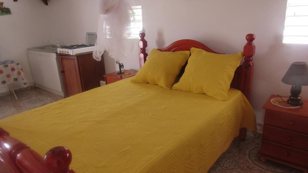 Maison Des Alizes Gros Cap Luaran gambar
